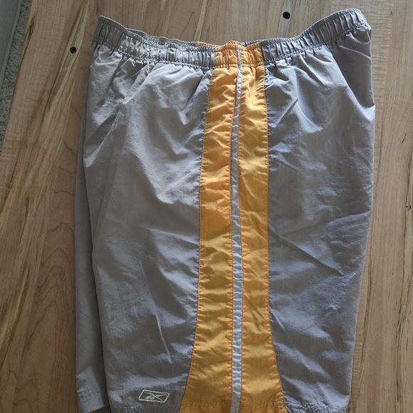 Reebok swim/ volley shorts - Picture 2 of 5